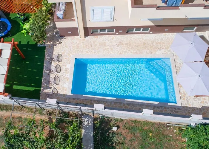 Apartments Dijana