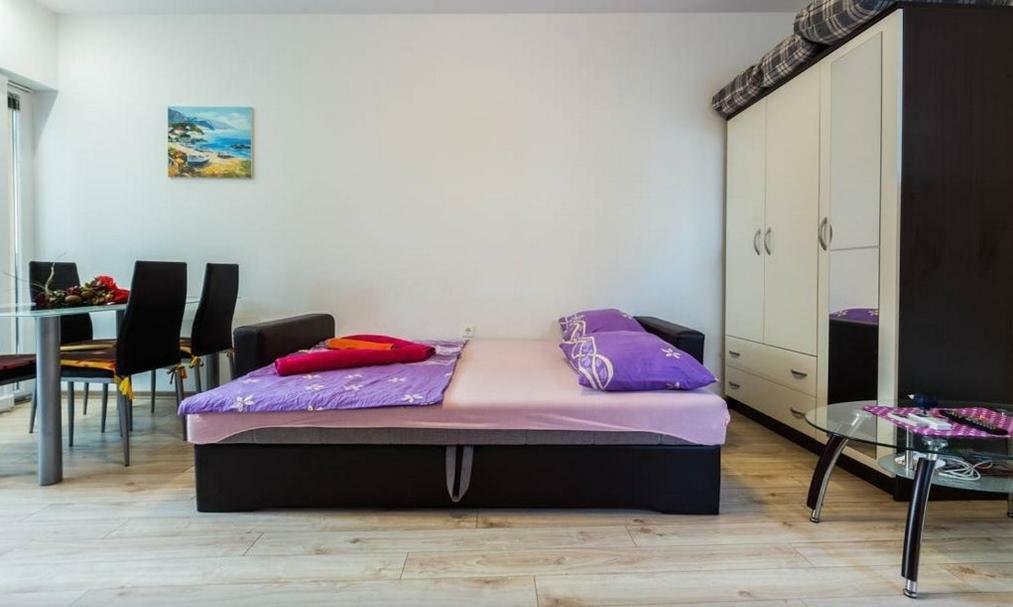 Apartment Dijana *